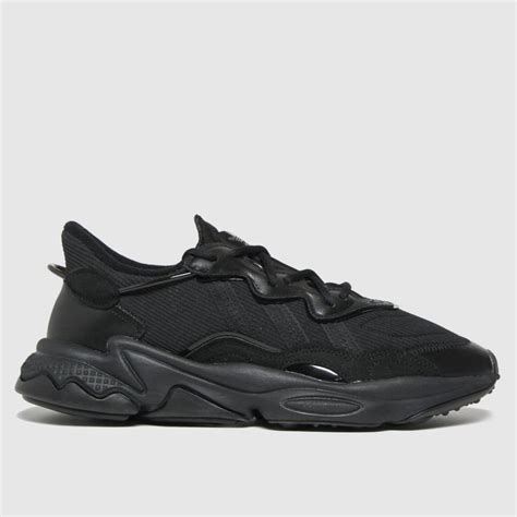 black OZWEEGO trainers size 6